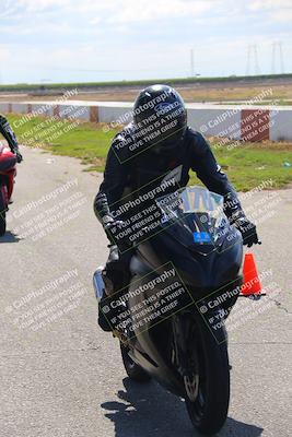 media/May-29-2022-Lets Ride (Sun) [[e8986be515]]/B Group/Grid/